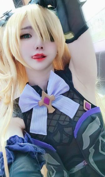 女巨人也要谈恋爱